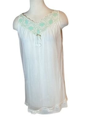 Vintage 1960s Gotham Nylon Babydoll Nightie Slip Mini Dress Small